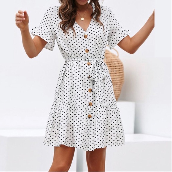 ‼️NEW ARRIVAL‼️SUMMER  SHORT POLKA DOT DRESS - Picture 3 of 5